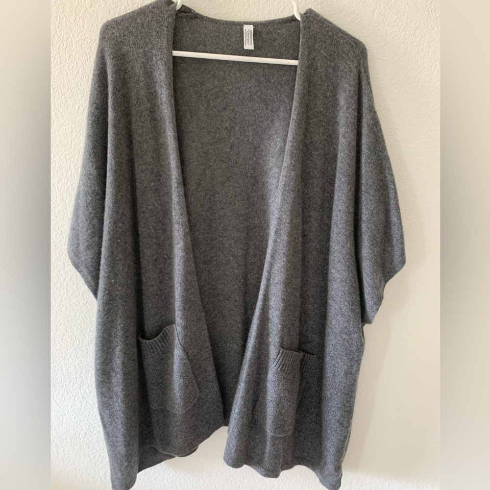 Gray cashmere ruana